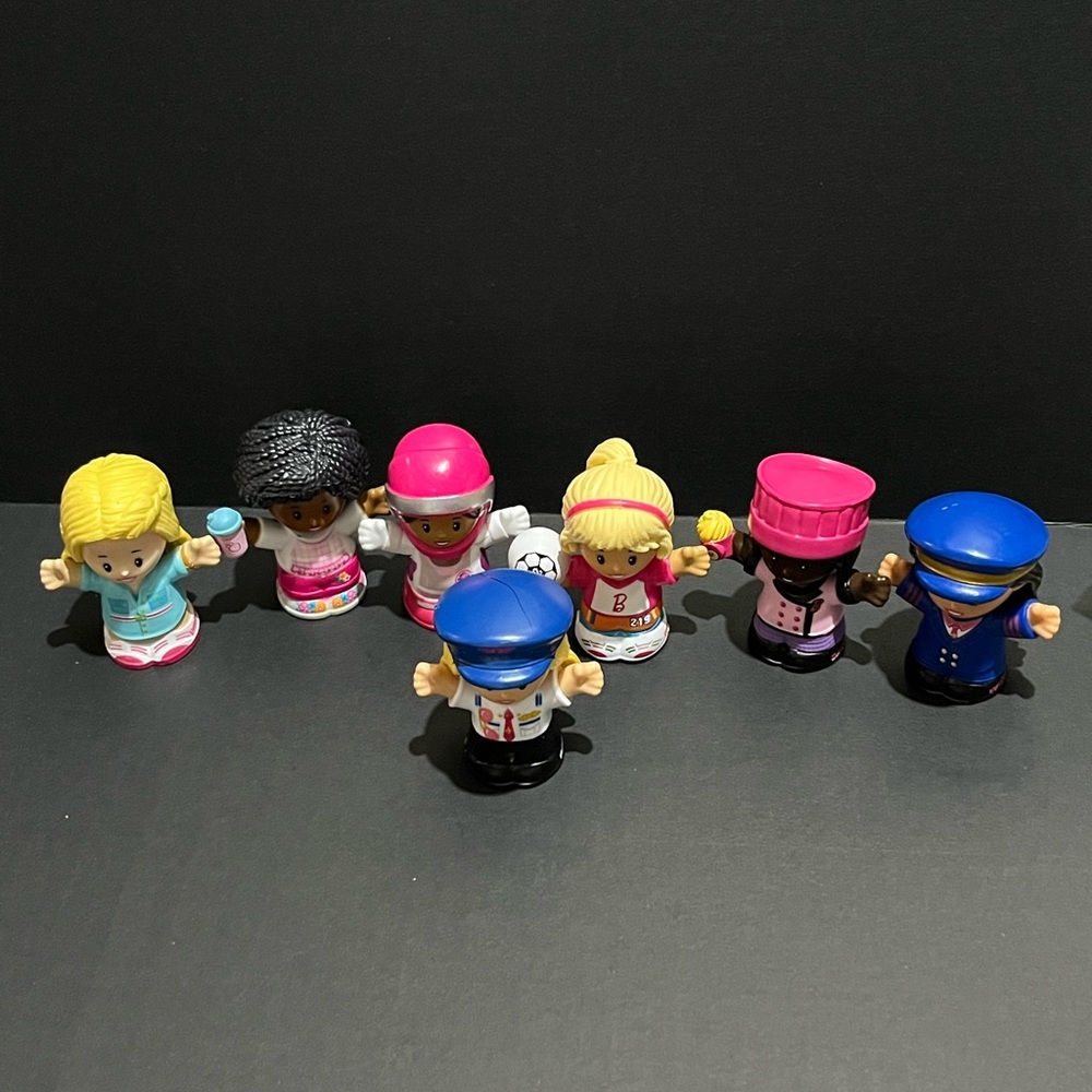 Fisher Price Little People Barbie Lot Of 7 Figures